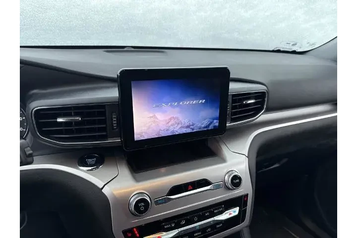 $30769 : Ford Explorer 2022 AWD XLT 4 image 9