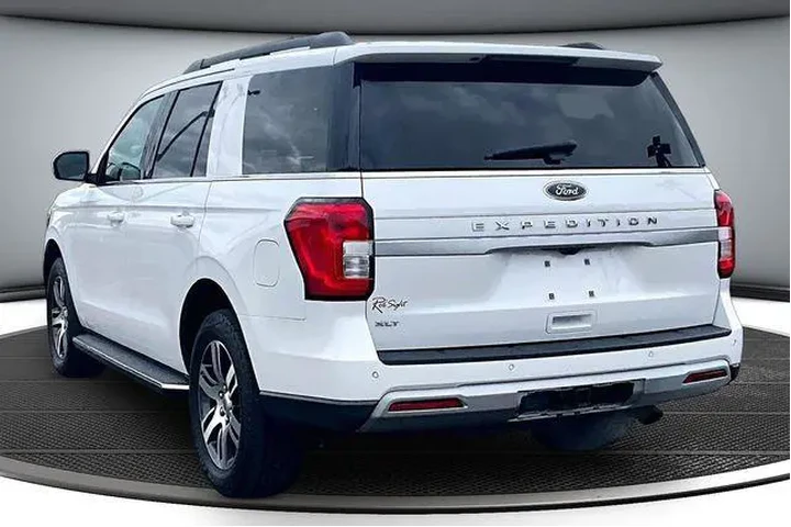 $38500 : Ford Expedition 2022 4x4 XLT image 4