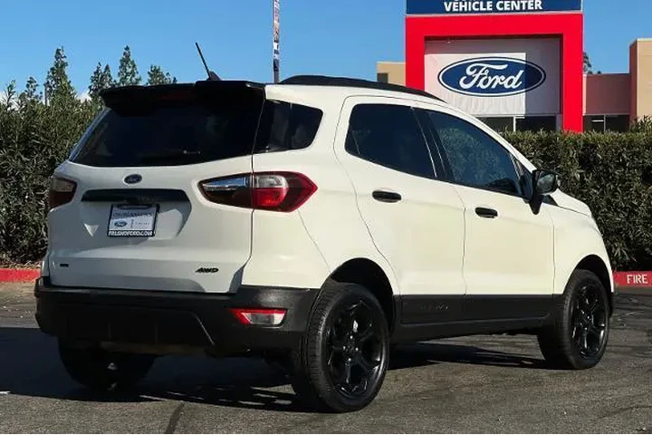 $13665 : Ford EcoSport 2021 AWD SES 4 image 2