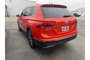 $14795 : Volkswagen Tiguan 2019 SE 4d thumbnail