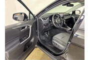 $35989 : Gold Certified2025 RAV4 XLE thumbnail