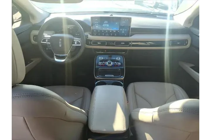 $33995 : Lincoln Nautilus 2022 AWD Re image 9