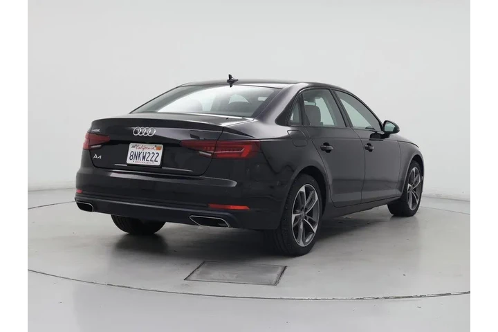 $20998 : Audi A4 2019 Titanium 40 TFS image 8