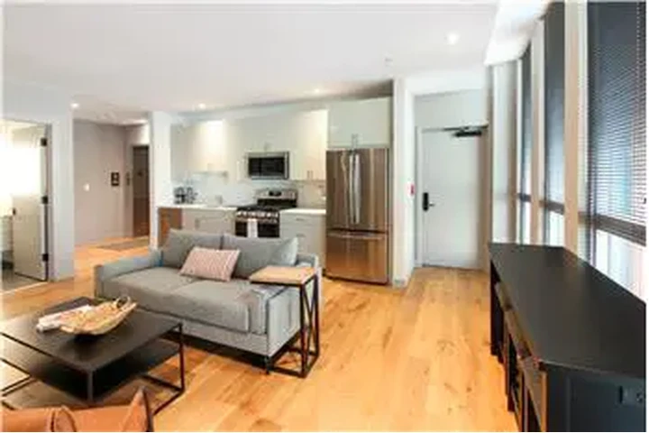 $5300 : Rental property with 5 bedro image 6