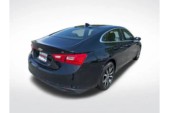 $14889 : Chevrolet Malibu 2017 LT 4dr image 5