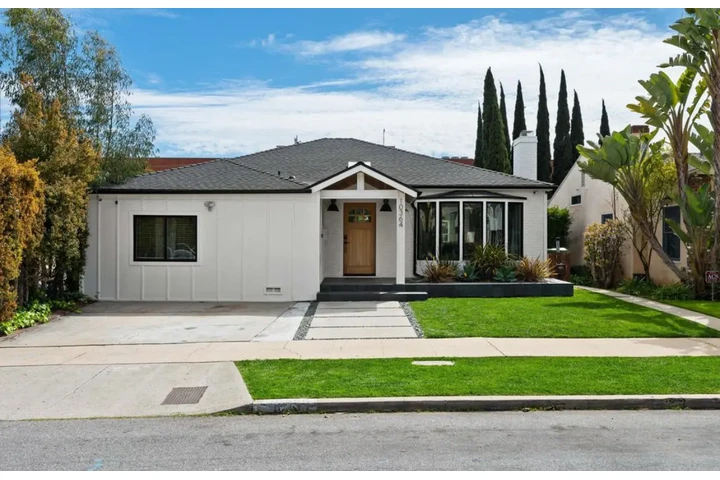 $2500 : 3BED/2BATH HOME IN SOUTH GATE image 1