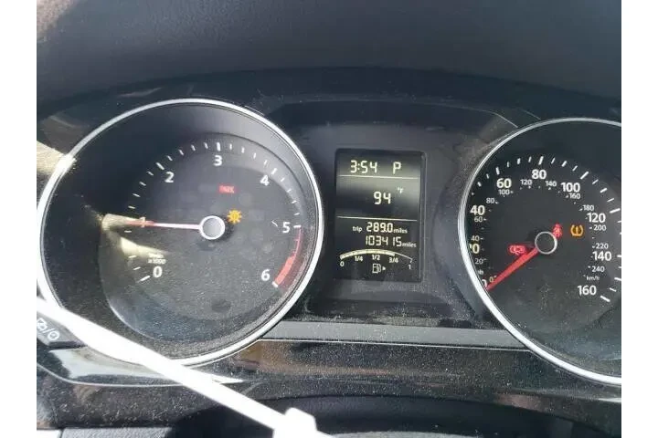 $11900 : 2015 Jetta TDI S image 9