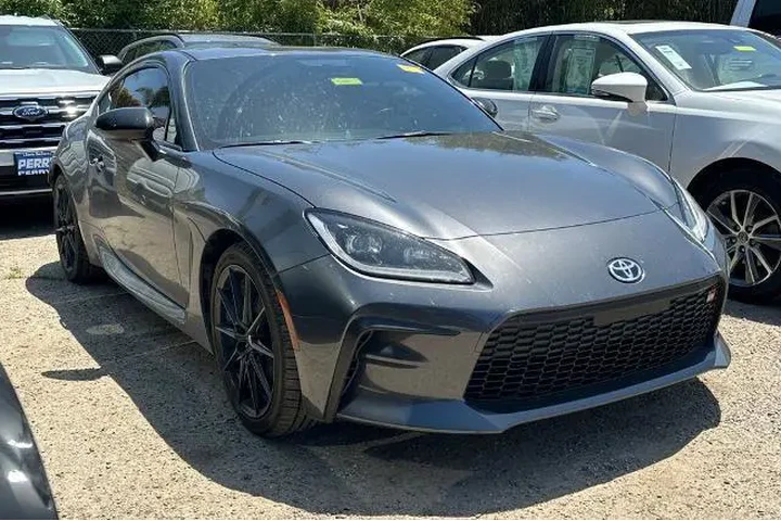 $33494 : Toyota GR86 2025 Premium 2dr image 2