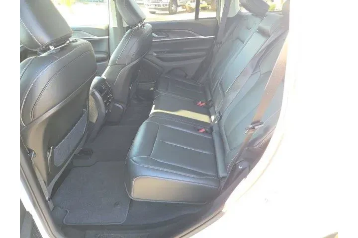 $32898 : Jeep Grand Cherokee 2023 4x4 image 3