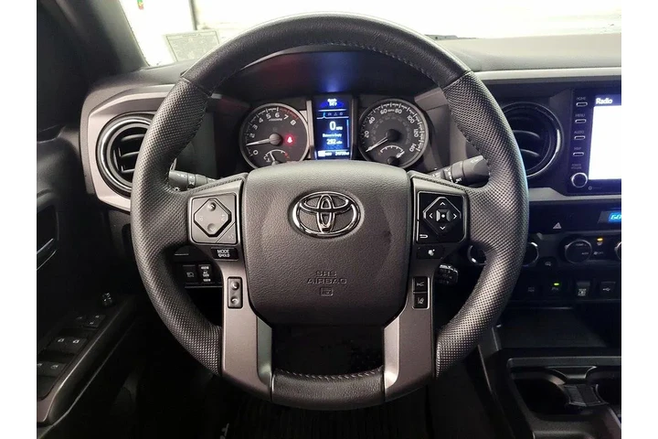 $37998 : Toyota Tacoma 2021 4x4 TRD S image 10