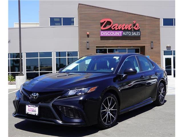 $25984 : 2021 Camry SE Sedan 4D image 1