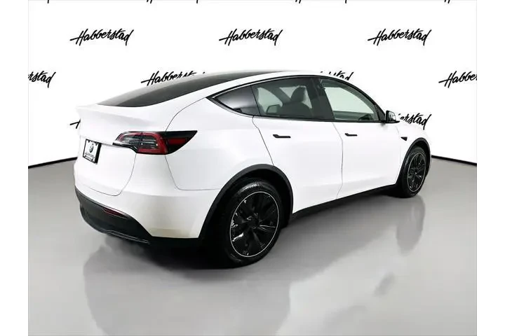 $27995 : Tesla Model Y 2023 AWD Long image 5