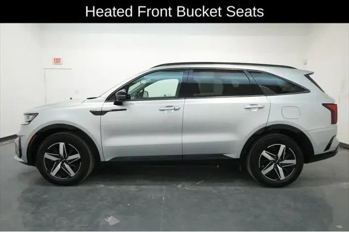 $21354 : Kia Sorento 2022 S 4dr SUV image 4
