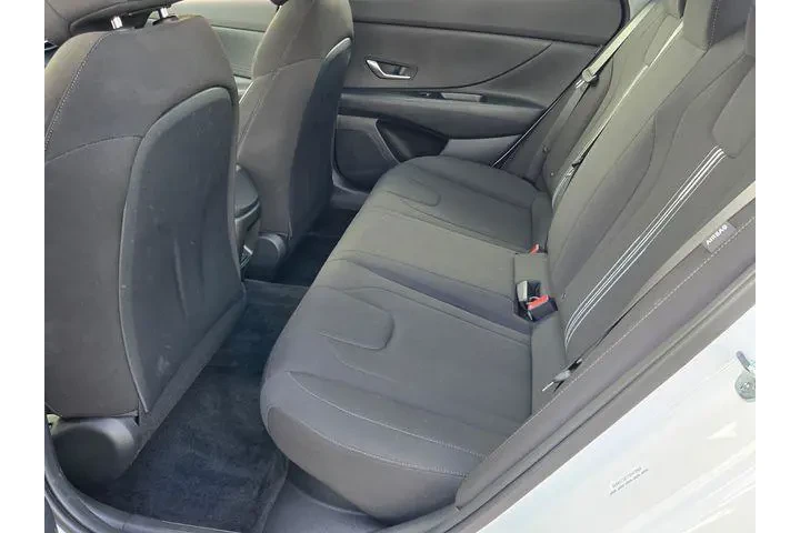 $25383 : Hyundai ELANTRA Hybrid 2025 image 7