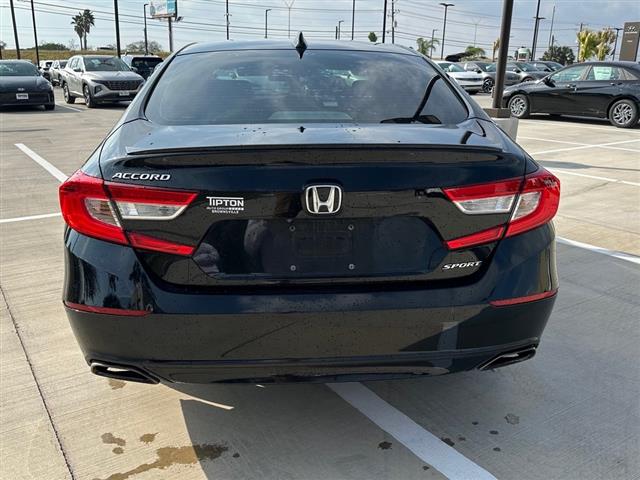 $20229 : Pre-Owned 2019 Accord Sport image 4
