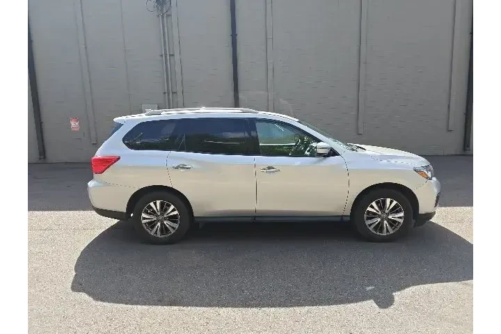 $10990 : Nissan Pathfinder 2019 S 4dr image 2