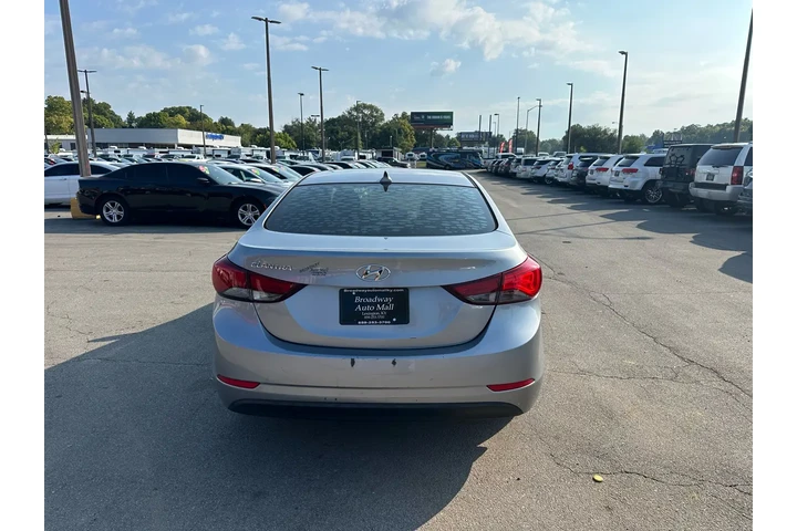 $6980 : 2015 Elantra 4dr Sdn Auto SE image 3