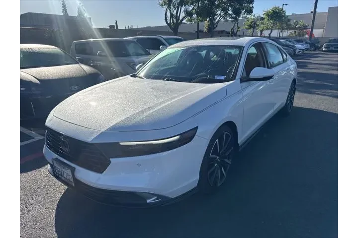 $31995 : Honda Accord Hybrid 2023 Tou image 1