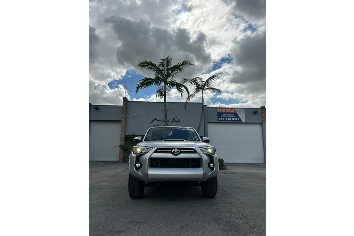 $30000 : TOYOTA 4RUNNER SR5 image 7
