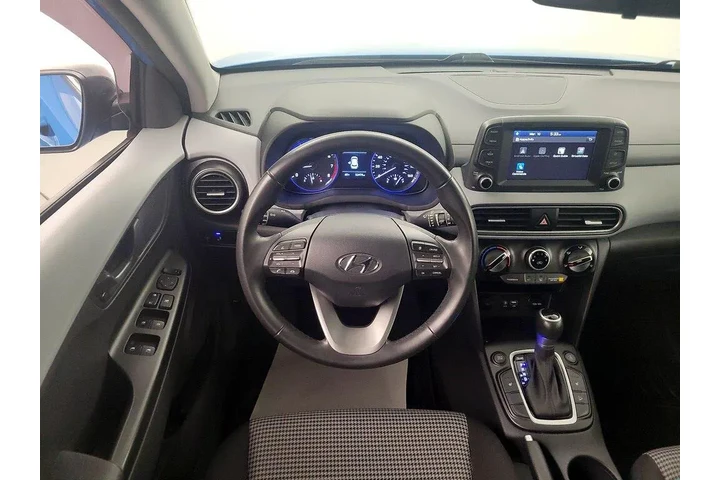 $17998 : Hyundai KONA 2020 AWD SEL 4d image 10