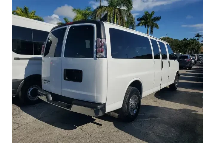 $14990 : Chevrolet Express 2015 LT 35 image 3