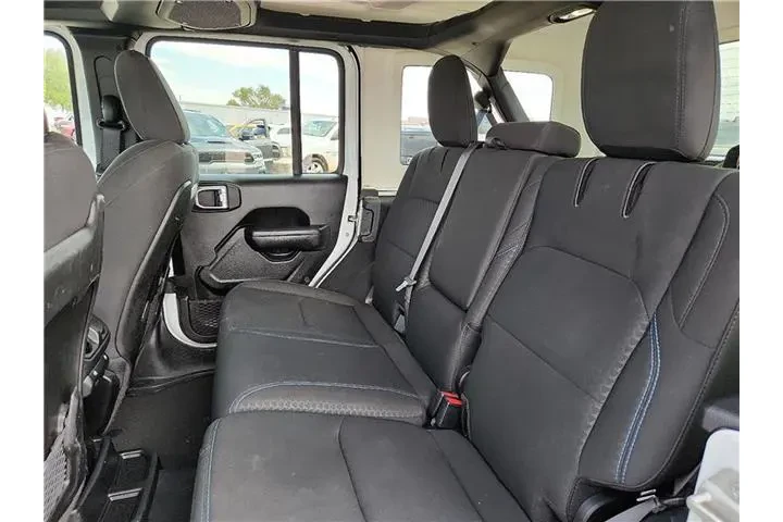 $37995 : Jeep Wrangler 2024 4x4 Rubic image 10