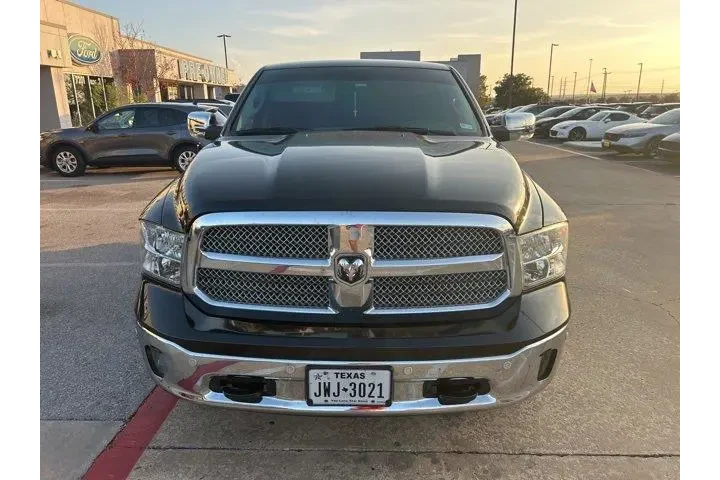 $22081 : Ram 1500 2017 4x2 SLT 4dr Cr image 4