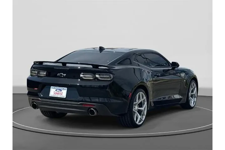 $39800 : Chevrolet Camaro 2023 SS 2dr image 5