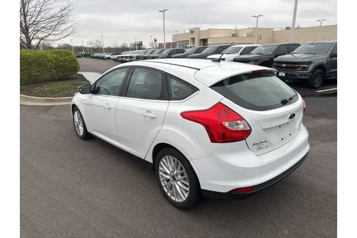 $6000 : Ford Focus 2012 SEL 4dr Hatc image 4