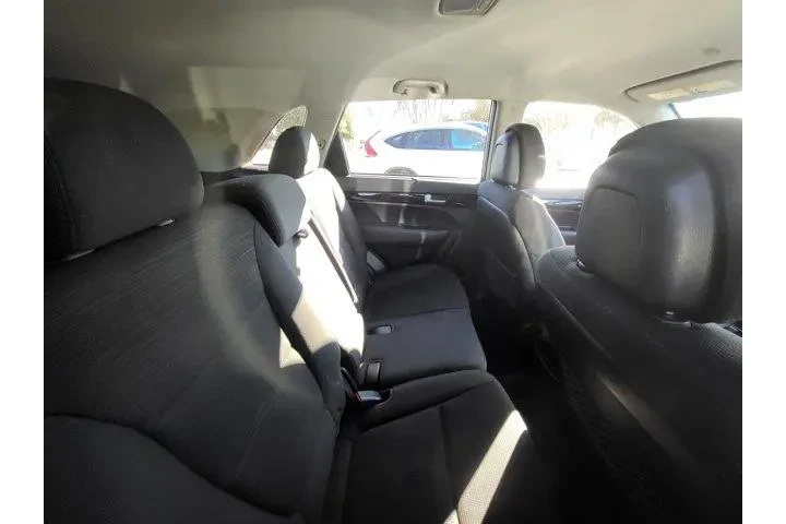 $11891 : Kia Sorento 2015 LX 4dr SUV image 9