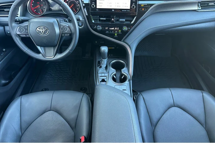 $37500 : Toyota Camry 2024 XSE V6 4dr image 5