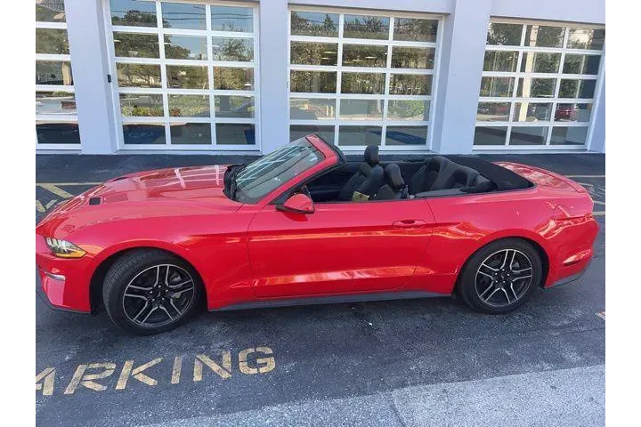 $17997 : Ford Mustang 2020 EcoBoost P image 7