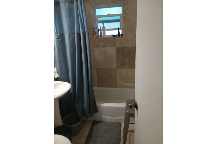 $850 : Rento habitación image 7