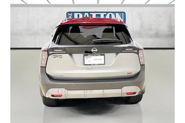$23981 : Nissan Kicks 2025 SR 4dr Cro image 6