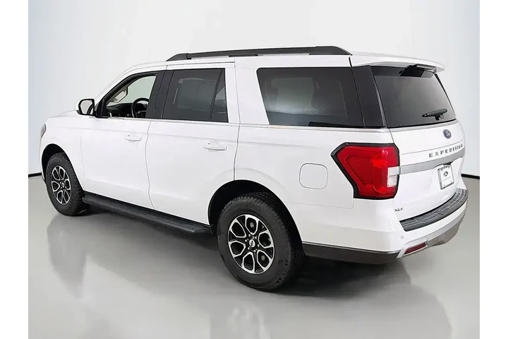 $39999 : Ford Expedition 2024 4x4 XLT image 10