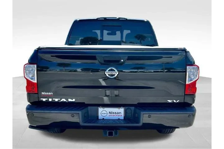 $19778 : Nissan Titan 2018 4x2 S 4dr image 5