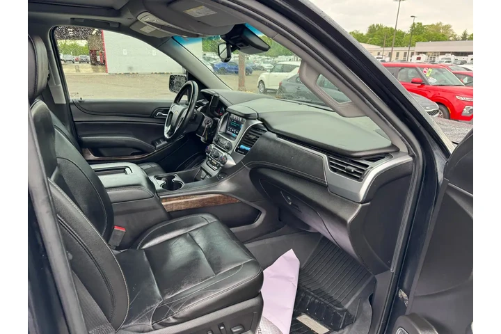 $14980 : 2019 Suburban 4WD 4dr 1500 LT image 9