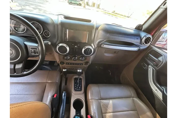 $9500 : Jeep Wrangler 2012 4x4 Sahar image 10