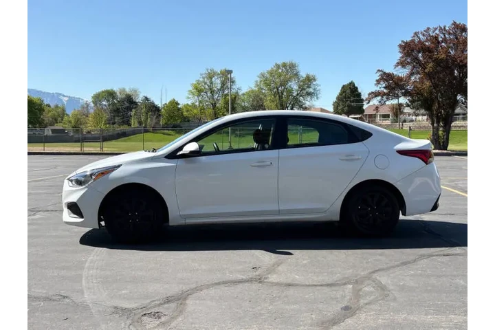 $9900 : 2021 Accent SE image 8