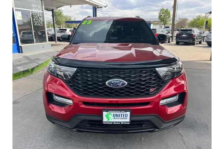 2023 Explorer ST AWD image 2