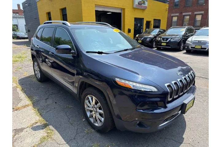 $10499 : 2016 Cherokee Limited image 4
