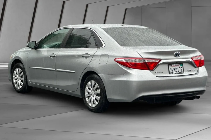 $19900 : Toyota Camry Hybrid 2016 LE image 10