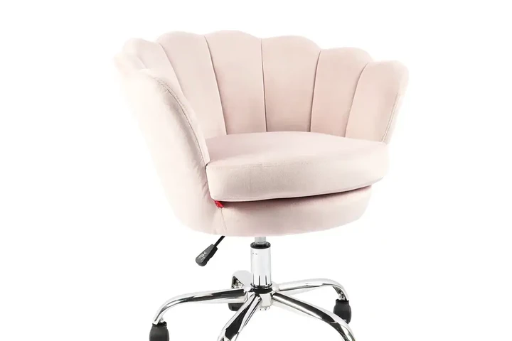 Dalila's Furniture image 10