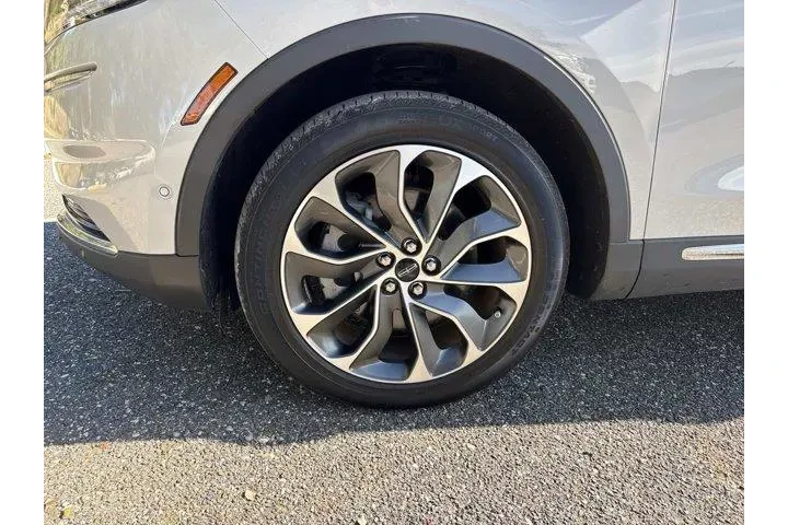 $34900 : Lincoln Nautilus 2022 Reserv image 10