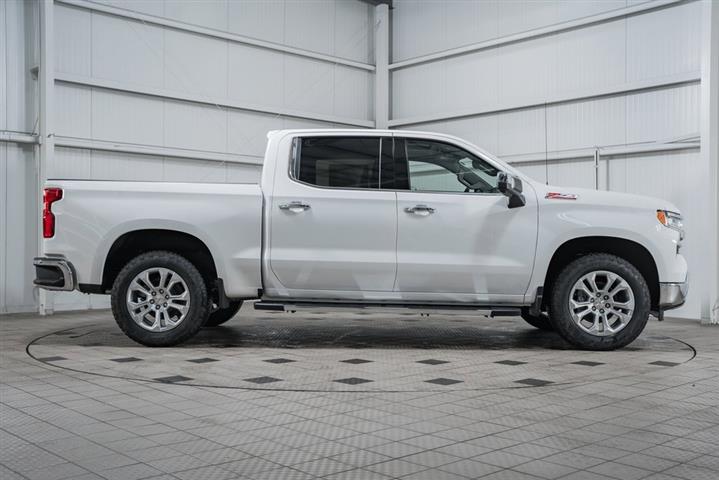 $72070 : 2025 Silverado 1500 LTZ image 9