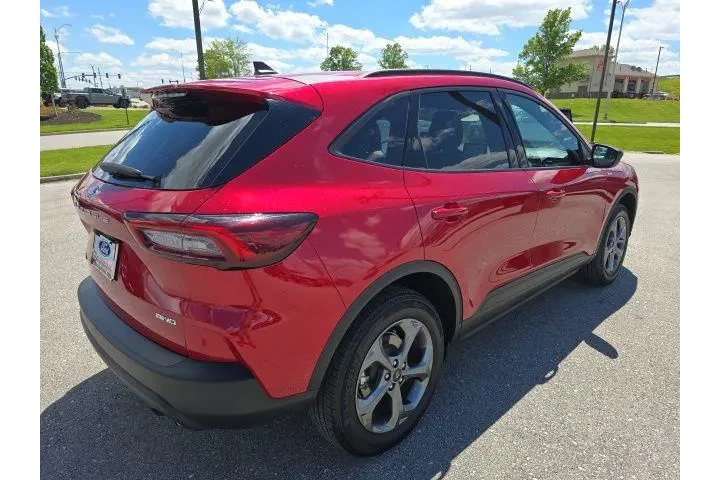$33255 : Ford Escape 2025 AWD ST-Line image 5