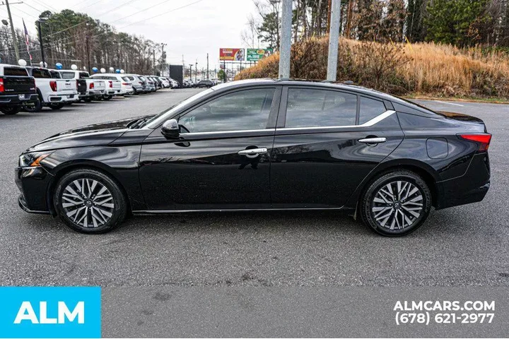 $17920 : Nissan Altima 2023 2.5 SV 4d image 6