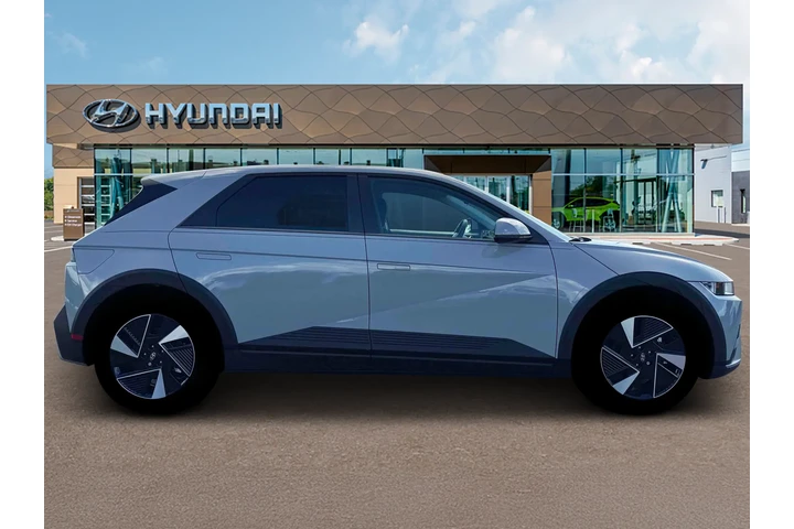 $29999 : Hyundai IONIQ 5 2026 SE Stan image 9