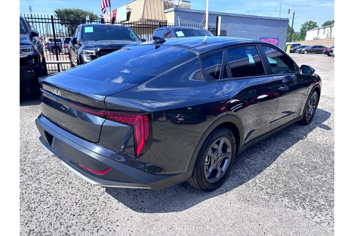 2025 K4 LXS image 6