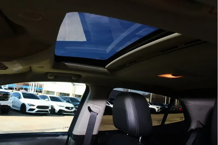 $13499 : Buick Encore 2020 AWD Prefer image 3